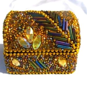 Handmade Abstract Multi Color Gold Jeweled Beaded Trinket Box 2"x1.5"x1.5"